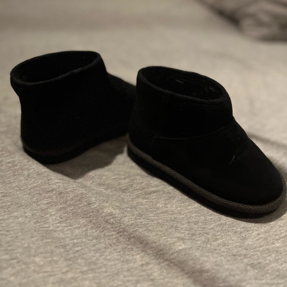 Gap slip on boots - Picture 1 of 2